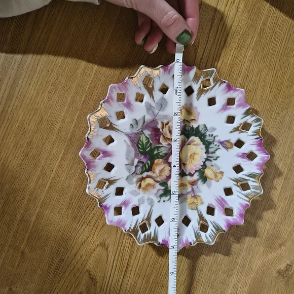 Floral Gold-Trim Porcelain Decorative Plate - Picture 4 of 4